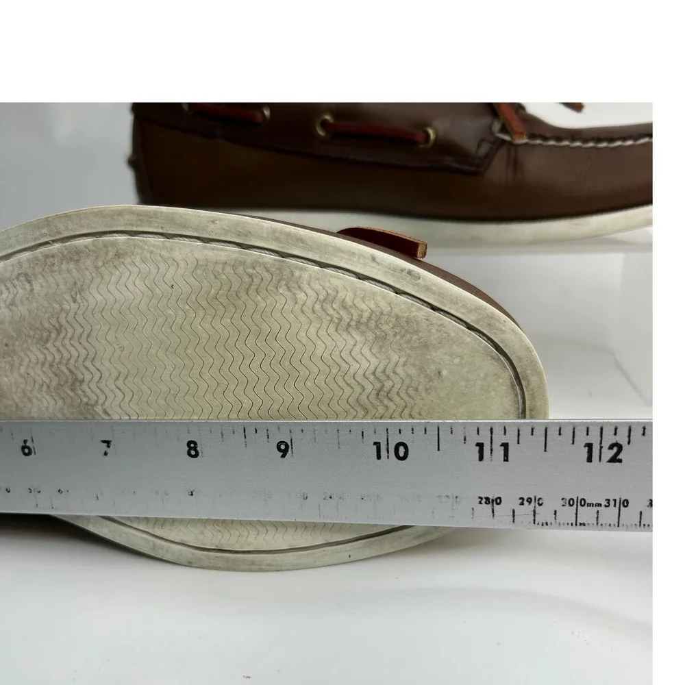 Land Rover Mens 10 Brown Leather Boat Shoes Genuine Hand-sewn Deck Nautical